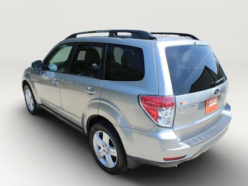 Used 2010 Subaru Forester 2.5X Premium w/ Popular Equipment Group 1A AWD/4WD image 7