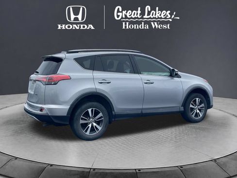 Used 2018 Toyota RAV4 XLE w/ Plus Extra Value Package FWD image 4