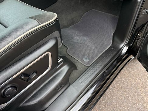 Used 2024 RAM 1500 Laramie image 29