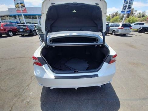 Used 2022 Toyota Camry XSE FWD image 27