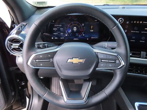Certified 2026 Chevrolet Equinox LT AWD/4WD image 18