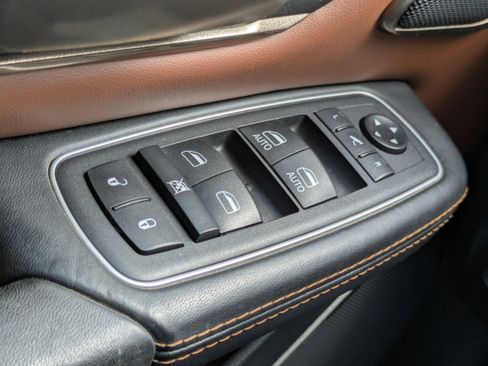 Used 2022 RAM 1500 Limited image 13