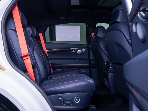 New 2026 Genesis GV80 3.5T e-SC image 12