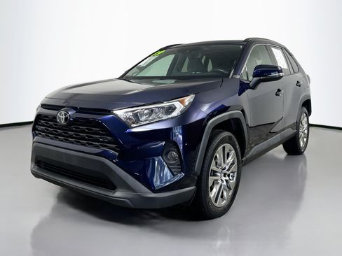 Used 2019 Toyota RAV4 XLE Premium w/ Advanced Technology Package FWD image 10