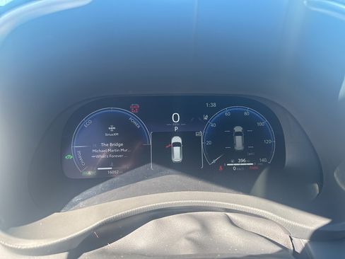 Used 2023 Toyota Highlander Platinum image 9