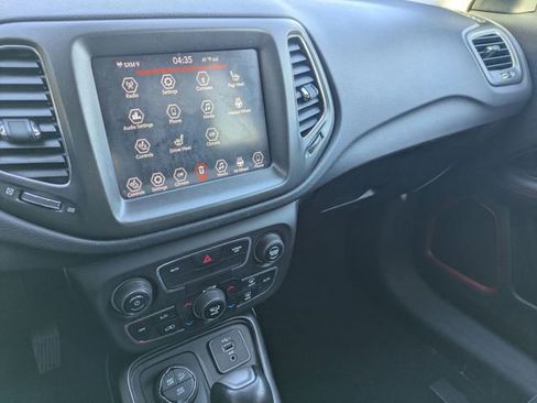 Used 2019 Jeep Compass Trailhawk w/ Leather Interior Group image 11