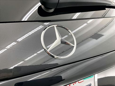 Used 2026 Mercedes-Benz GLC 300 image 32