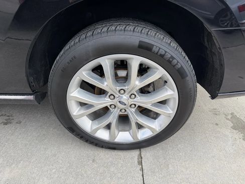 Used 2019 Ford Expedition Platinum image 21