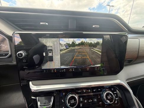Used 2025 GMC Sierra 2500 Denali Ultimate w/ Max Trailering Package AWD/4WD image 17
