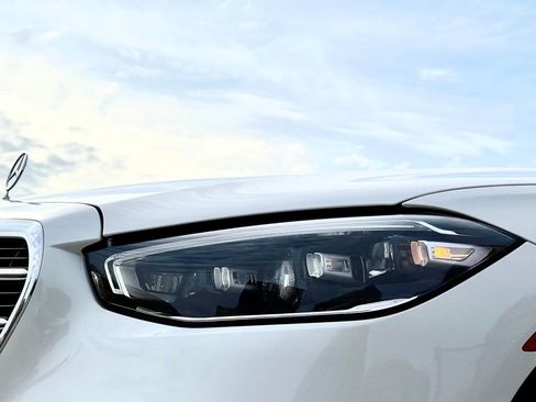 Certified 2024 Mercedes-Benz S 580e 4MATIC Sedan image 9