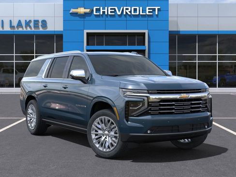 New 2025 Chevrolet Suburban Premier image 7