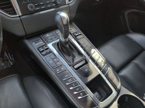 Used 2018 Porsche Macan GTS image 13