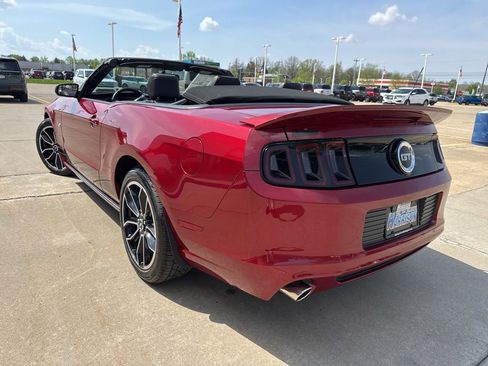 Used 2014 Ford Mustang GT Premium w/ Comfort Package RWD image 31