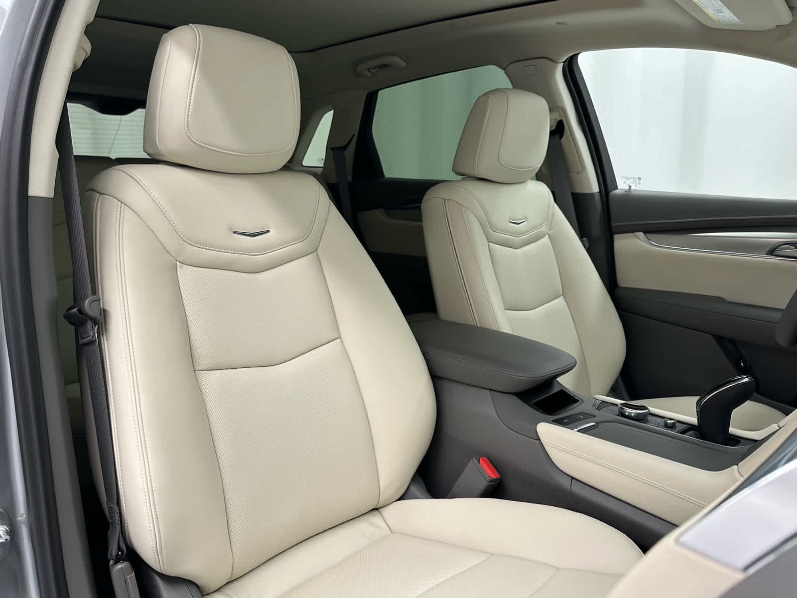 Used 2026 Cadillac XT5 Premium Luxury w/ Driver Assist Package AWD/4WD image 19