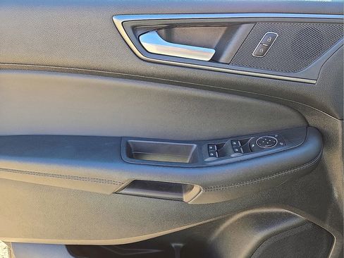 Used 2024 Ford Edge SE image 21