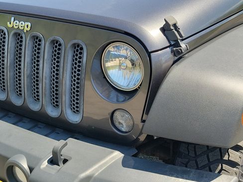 Used 2016 Jeep Wrangler Unlimited Sport w/ Quick Order Package 24S AWD/4WD image 9