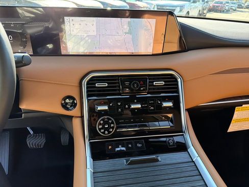 New 2026 Nissan Armada SL w/ Captain's Chari Seat Package image 24