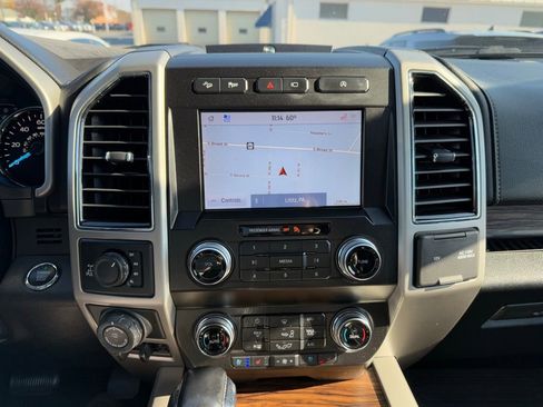 Used 2020 Ford F150 Lariat w/ Equipment Group 502A Luxury image 21