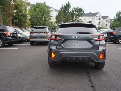 Used 2024 Subaru Crosstrek 2.0i Premium AWD/4WD image 5