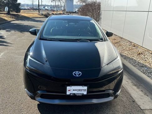 Used 2023 Toyota Prius XLE image 35