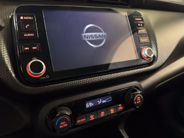 Used 2021 Nissan Kicks SV FWD image 12