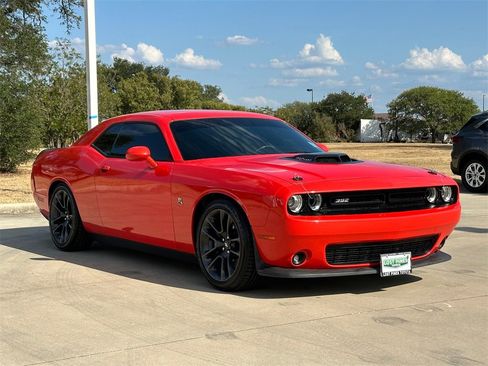Used 2021 Dodge Challenger R/T Scat Pack w/ Shaker Package image 8
