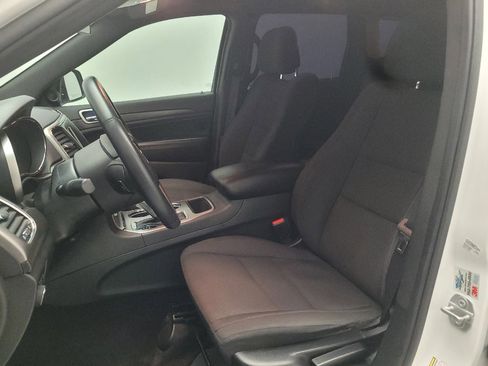 Used 2018 Jeep Grand Cherokee Laredo RWD image 17