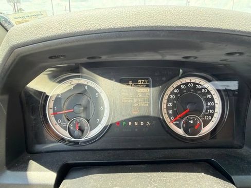 Used 2018 RAM 1500 Tradesman w/ Chrome Appearance Group RWD image 19