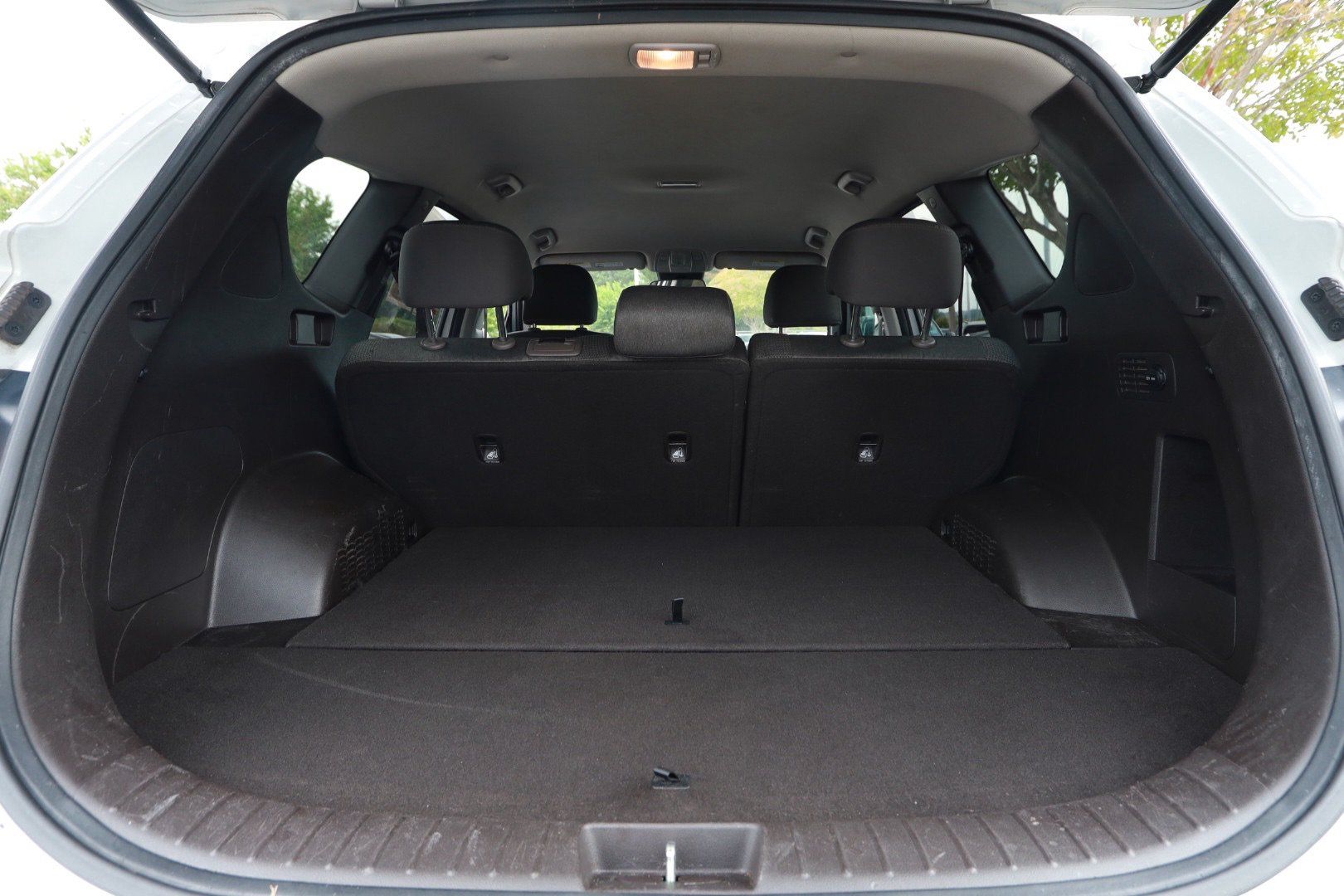 Used 2020 Hyundai Santa Fe SE FWD image 26