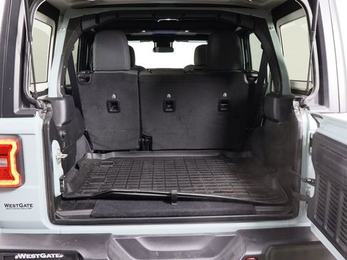 Used 2024 Jeep Wrangler Unlimited Rubicon image 18