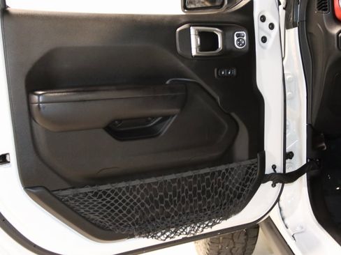 Used 2021 Jeep Wrangler Unlimited Rubicon image 29