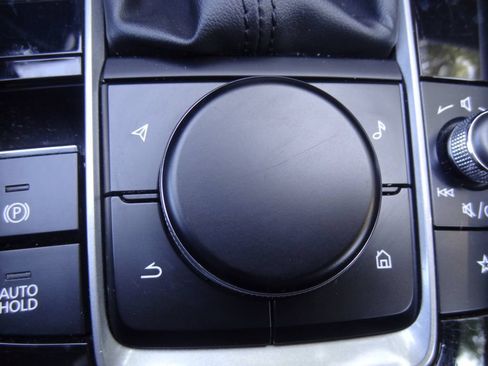 Used 2025 MAZDA MAZDA3 s FWD image 29