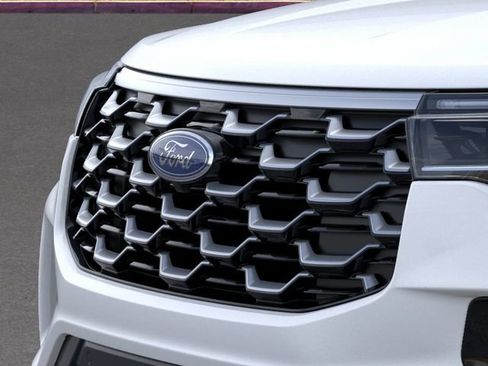 New 2026 Ford Explorer Platinum AWD/4WD image 17