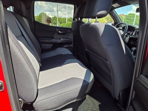 Certified 2023 Toyota Tacoma TRD Off-Road w/ Technology Package RWD image 15