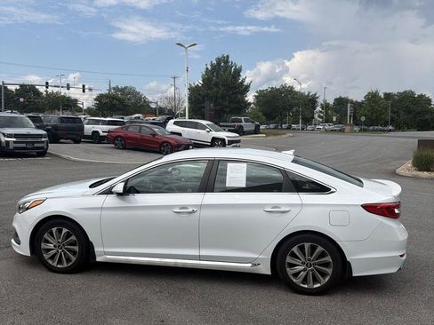 Used 2017 Hyundai Sonata Sport w/ Winter Weather Package FWD image 6
