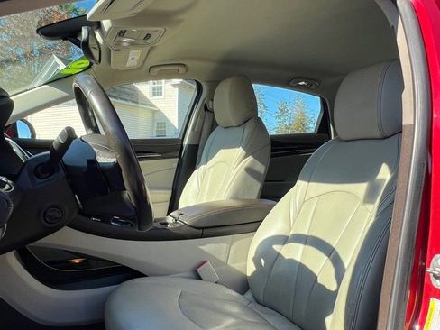 Used 2019 Buick LaCrosse Essence w/ Sights and Sounds Package image 10