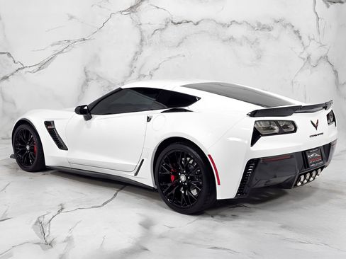 Used 2019 Chevrolet Corvette Z06 image 13