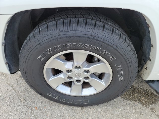 Used 2011 Toyota 4Runner SR5 RWD image 9