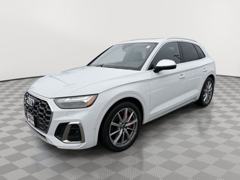 Certified 2024 Audi SQ5 Prestige image 1