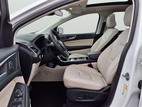 Used 2024 Ford Edge Titanium image 14