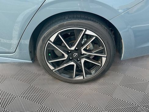 Used 2024 Nissan Sentra SR FWD image 37