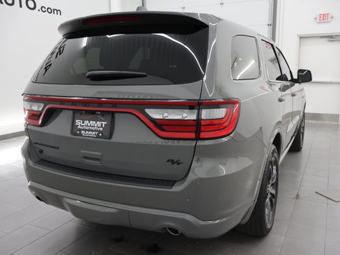 Used 2022 Dodge Durango R/T w/ Blacktop Package AWD/4WD image 4