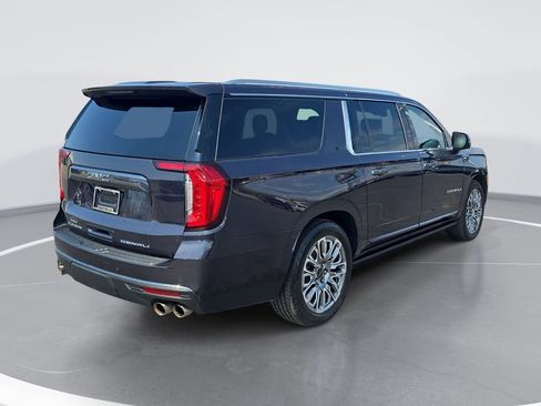 Certified 2023 GMC Yukon XL Denali Ultimate AWD/4WD image 3