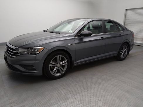 Used 2020 Volkswagen Jetta S image 2