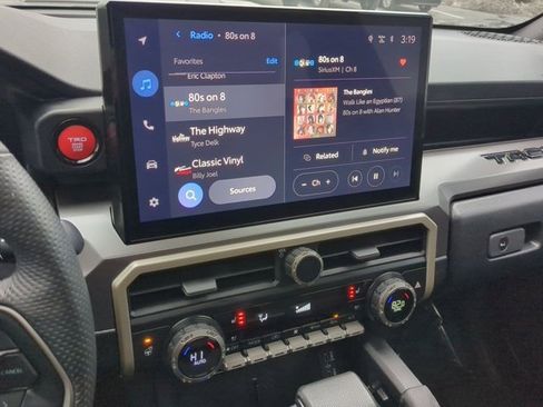 Used 2024 Toyota Tacoma TRD Sport image 12