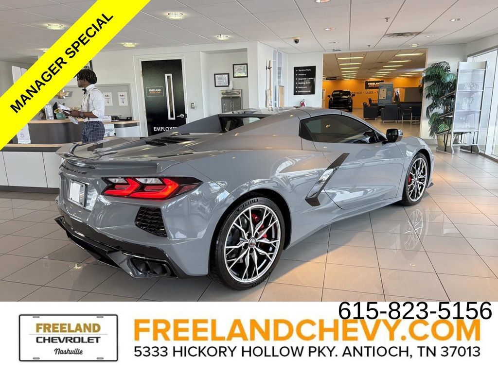 Used 2025 Chevrolet Corvette Stingray Preferred Conv w/ 2LT RWD image 3
