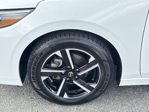 Used 2024 Nissan Sentra SV FWD image 10