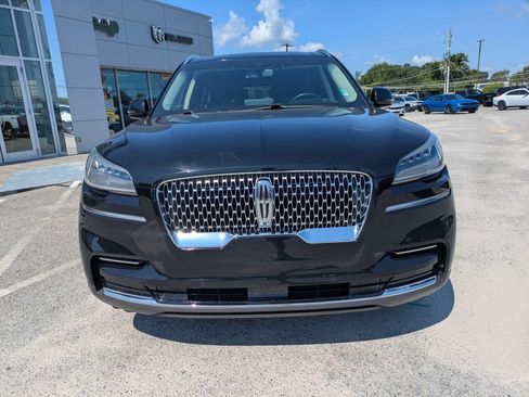 Used 2023 Lincoln Aviator Reserve w/ Equipment Group 201A AWD/4WD image 9