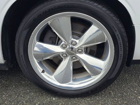 Used 2014 Dodge Challenger R/T image 9