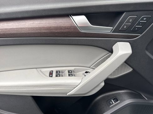 Used 2021 Audi Q5 Prestige w/ Prestige Package image 10